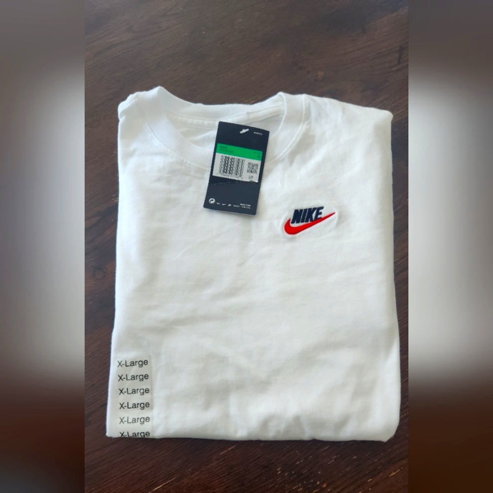 Boys Nike Tee XL